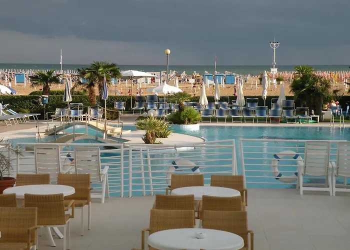 Majestic Beach Hotel & Wellness